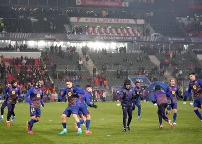 بازیکنان بارسلونا قربانی یک کلاهبرداری عجیب