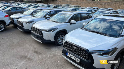 کرولا کراس بنزینی یا هیبرید؛ مقایسه دوقلوهای ژاپنی | اسب بخار