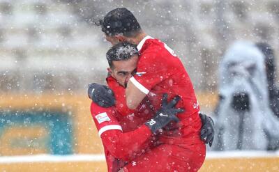 اورونوف؛ مرد برفی پرسپولیس