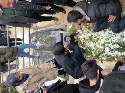 رضا رویگری در قطعه هنرمندان آرام گرفت