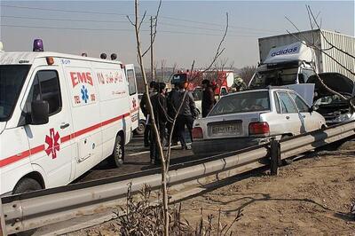 تصادف زنجیره‌ای ۱۳ خودرو در خراسان رضوی/ ۱۹ نفر مصدوم شدند