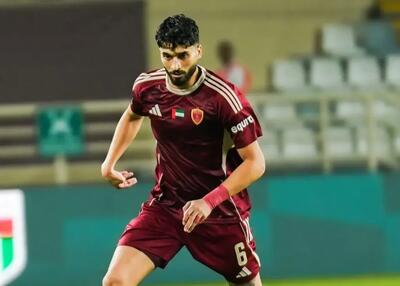 کاپ تماشایی در دست ملی‌پوش جوان (عکس)