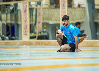 ستاره کشتی ایران با جوان ها سرشاخ شد(عکس)