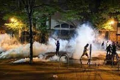 روزنامه کیهان پشت معترضان آمریکایی درآمد؛ چرا مدنی برخورد نمی‌کنید؟!