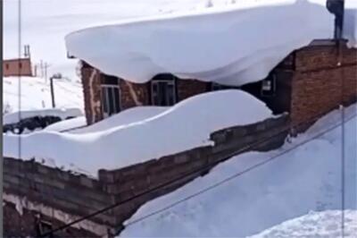 روستایی در آذربایجان شرقی که زیر برف دفن شد!