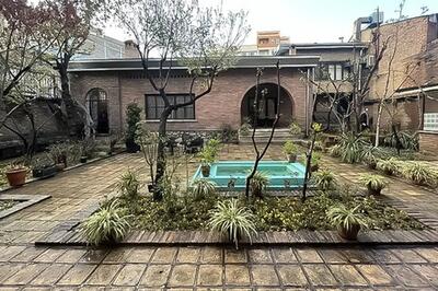 خانه قاجاری ۱۳۵ ساله در تهران برای فروش گذاشته شد!