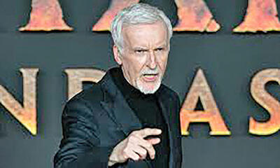 چرا جیمز کامرون ترک وطن کرد؟