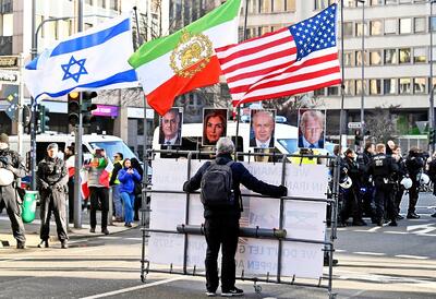 ضد انقلاب: ترامپ! ایران را بمباران کن 