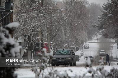 تردد روان در جاده‌های شمالی کشور؛ بارش برف و باران در محورهای ۷ استان