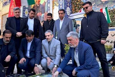 ادای احترام وزیر فرهنگ و ارشاد اسلامی به مقام شهید سلیمانی