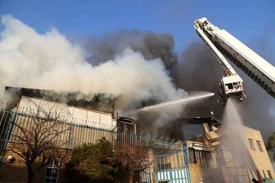 آتش‌سوزی دریک کارگاه چاپ به وسعت ۱۷۰۰ متر