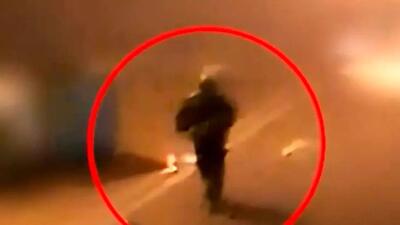  فیلم لحظه رگبار مرگ به کلانتری 126 تهرانپارس و محل اصابت گلوله ها به ماموران در پشت بام