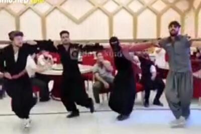  آواز محلی؛ جوونای نرم و چابک کرد جوری رقص پای کردی میرن که انگار پاهاشون پاستیله