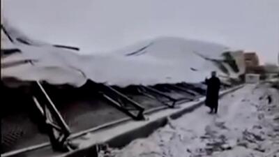 برف، باعث تخریب دو ورزشگاه در عراق شد!