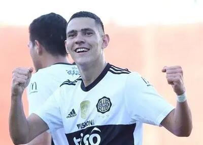 یک بازیکن پاراگوئه‌ای در لیگ برتر ایران