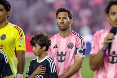 دیدار با مسی اشک یک بازیکن را درآورد!
