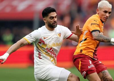 علی کریمی این روزها فکر اسکوچیچ را درگیر کرده است