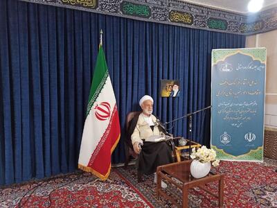  امام جمعه اراک: توسعه صندوق مشارکت‌های مردمی امری ضروری است
