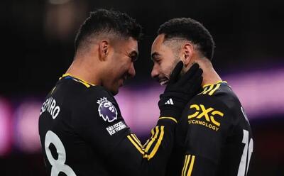 آتش‌بازی یونایتد در لندن و صدرنشینی کاتالان‌ها