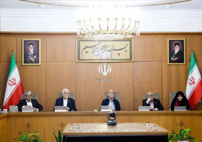 ساختمان سفید - ۱۴۰۴/۱۱/۰۶