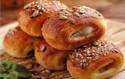  چرا وقتی استرس داریم سراغ خوراکی‌های شیرین می‌رویم؟