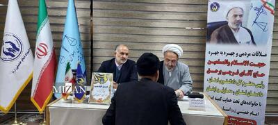  رئیس کل دادگستری زنجان به درخواست حقوقی ۱۸ نفر از خانواده‌های تحت حمایت کمیته امداد رسیدگی کرد