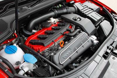 مقایسه موتورهای تنفس طبیعی و توربو: تحلیلی دقیق از عملکرد، دوام و مصرف سوخت - پدال