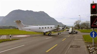 یک جت شخصی سقوط کرد/ سرنوشت 8 سرنشین چه شد؟ + عکس