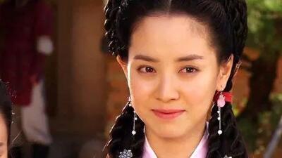  چهرۀ «بانو سویا، زن جومونگ» بعد از 19 سال در فیلم جدیدش / در میان سالی از سوسانو خوشگل تر شده!