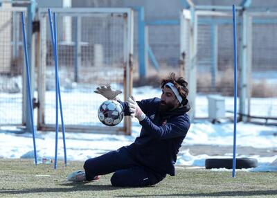 تراکتور و یک لشگر گلر عالی!