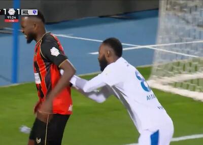 واکنش غافل‌گیرکننده مدافع الهلال به اخراج برادرش