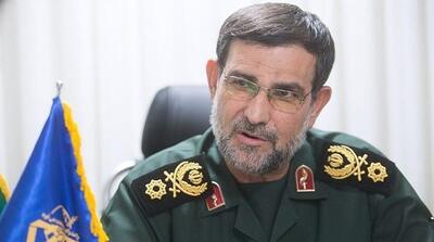  سردار تنگسیری: صدها موشک کروز در زیر دریا با بردی بیش از ۱۰۰۰ کیلومتر آماده شلیک داریم