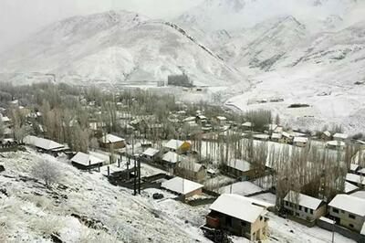 ارتفاع برف در این مناطق به ۲ متر رسید