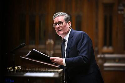 تقلید نخست‌وزیر انگلیس از مکرون جلب‌توجه کرد