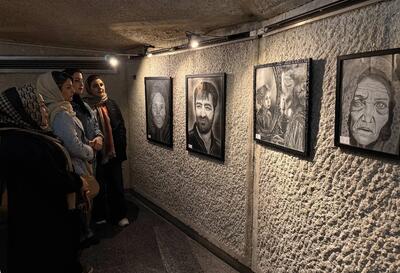 نمایشگاه نقاشی «نقش هنر» در برج آزادی پر مخاطب شد