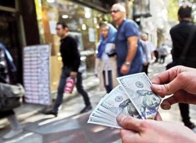  پیش‌بینی دلار‌فروشان فردوسی از قیمت اسکناس سبز - اکونیوز