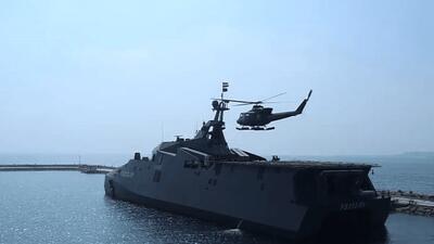 معاون نیروی دریایی سپاه: اگر از آسمان، زمین یا آب‌های سرزمینی کشورهای همسایه علیه ایران استفاده شود، متخاصم تلقی خواهند شد / نمی‌خواهیم اقتصاد دنیا آسیب ببیند، اما قرار هم نیست آمریکایی‌ها و حامیانشان از جنگی که آغاز کرده‌اند، سودی ببرند