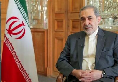 ولایتی: ترامپ از ترس شکست به سرعت تسلیم می‌شود/ او روی فرعون، هیتلر و غیره را سفید کرده