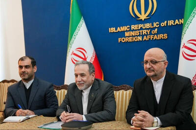  عراقچی: سفرای ایران واقعیت تروریسم علیه کشورمان را به جهان منتقل کنند