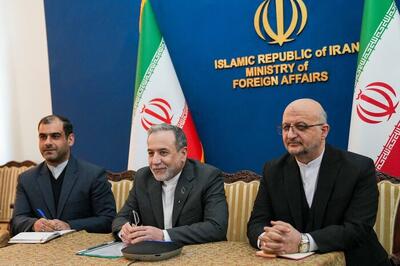  نشست وبیناری عراقچی با سفرا و روسای نمایندگی‌های تهران در اروپای شرقی