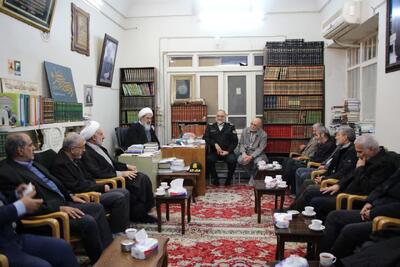  آیت الله فاضل لنکرانی: «امروز نیروی انتظامی از امنیت دینی و اعتبار ملی دفاع می کند»