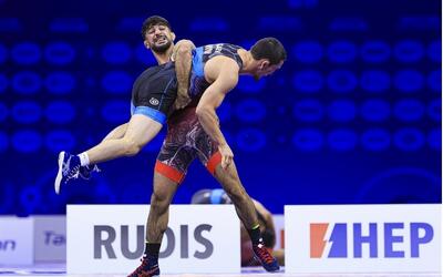  معرفی مسلط ترین کشتی گیران جهان با حضور دو نابغه ایرانی/ چرا ۲۰۲۵ سال برتری بی‌چون‌وچرای کشتی ایران بود؟