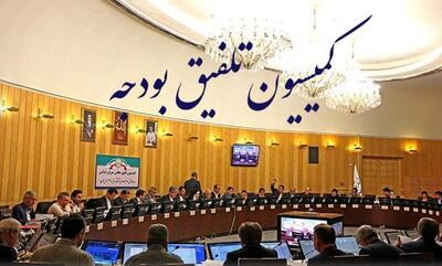  کمیسیون تلفیق؛ حقوق کارمندان ۲۱ تا ۴۳ درصد افزایش می‌یابد / اعلام قیمت سوخت هواپیما برای سال آینده
