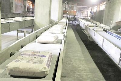 فشار گازانبری بر طلای خاکستری / سیمان ایرانی روی ریل ارزان‌فروشی