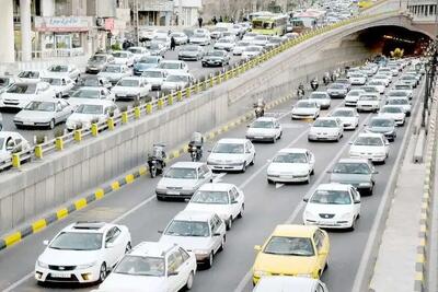 ترافیک تهران؛ خشونت خاموش شهری / هزینه‌های پنهان ترافیک بر روان و جسم مردم / چرا تهران در قفس ترافیک خفه می‌شود؟