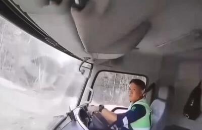 تصاویری از لحظات رعب آور ریزش معدن نیکل در اندونزی