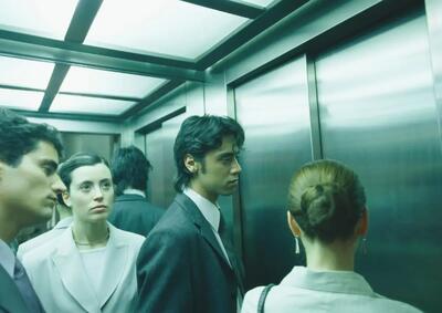  چرا از حضور غریبه ها در آسانسور وحشت می کنیم؟