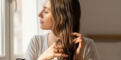  خارش سر از کجا می‌آید؟ علت‌هایی که کمتر به آن‌ها توجه می‌کنیم - چی بپوشم