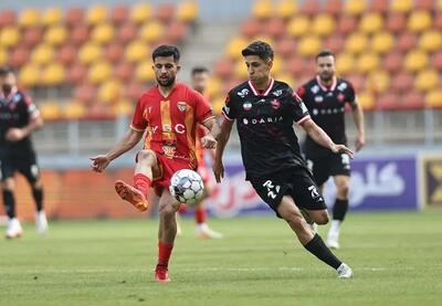  شکست پرسپولیس مقابل فولاد با تصمیمات عجیب اوسمار