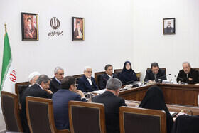 تاکید عارف بر حفظ سرمایه و قدرت خرید مردم/ آرامش در بازار پول و سرمایه برقرار است - سایت خبری اقتصاد پویا